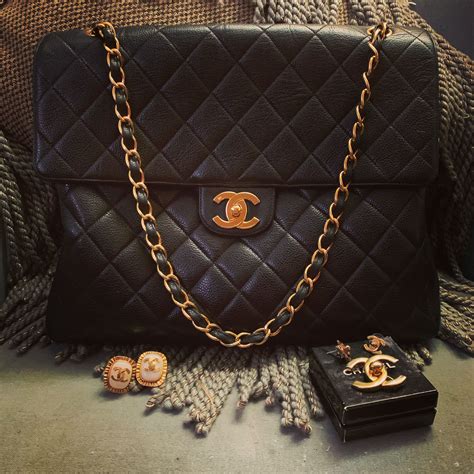 chanel single pocket shoulder bags